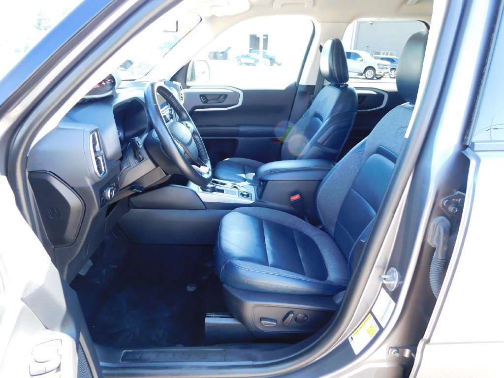 Used 2022 Ford Bronco Sport Outer Banks w/ Tech Package AWD/4WD image 12