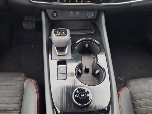 New 2026 Nissan Rogue SV AWD/4WD image 24