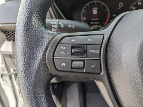 Used 2023 Honda CR-V EX image 33