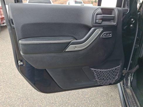 Used 2015 Jeep Wrangler Sport image 12