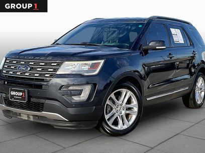 Used 2017 Ford Explorer XLT w/ Equipment Group 202A