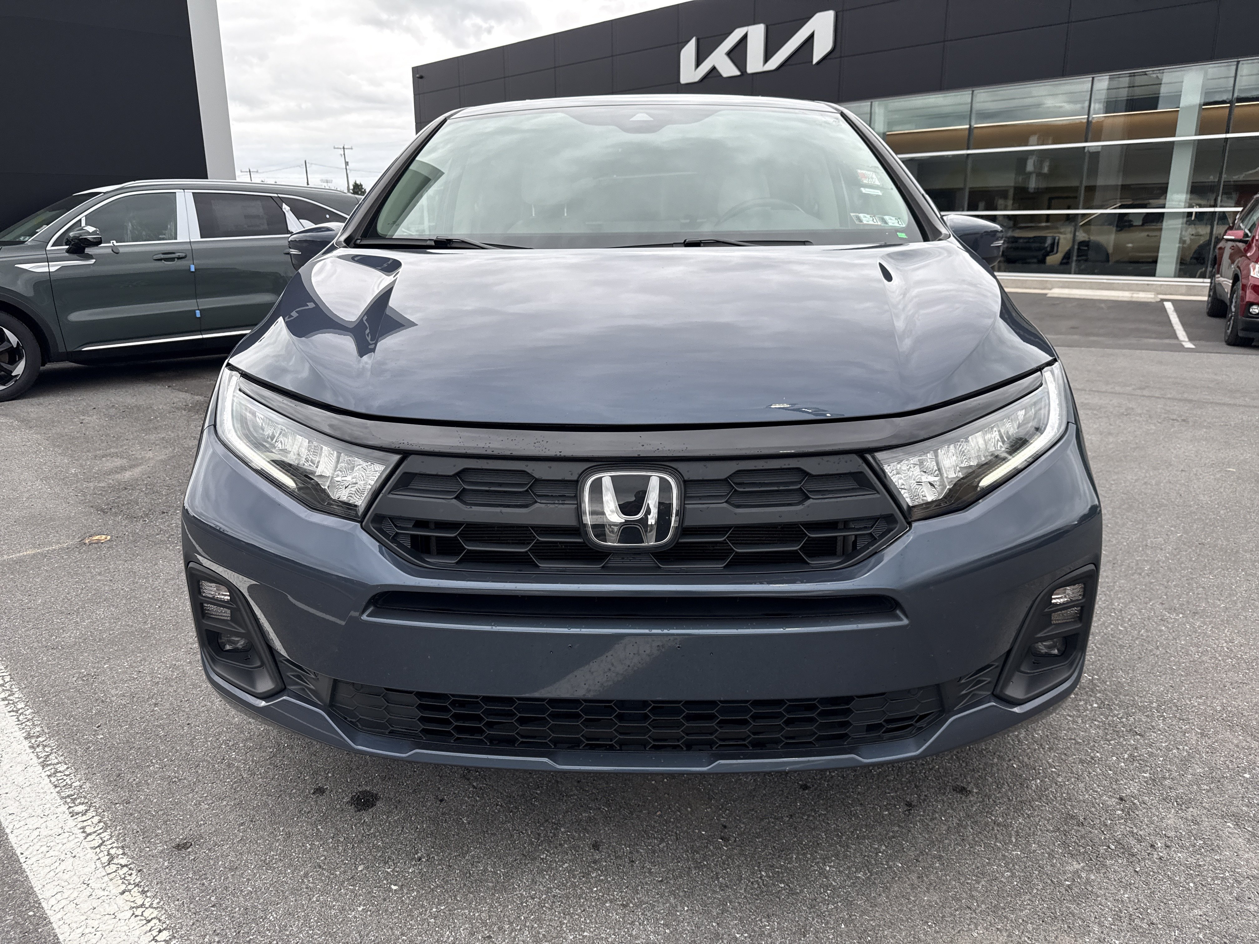 Used 2025 Honda Odyssey EX-L image 9