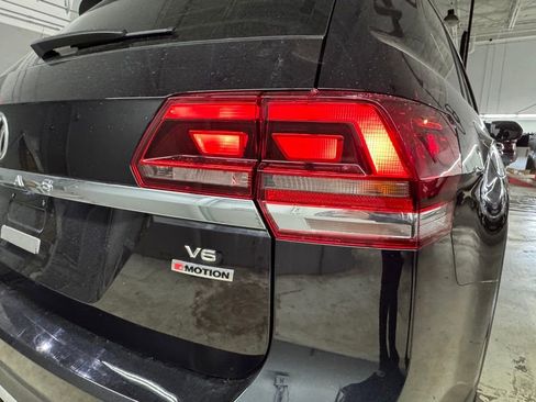 Used 2019 Volkswagen Atlas SE w/ Panoramic Sunroof Package image 10