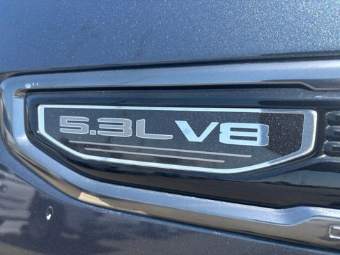 Used 2021 GMC Sierra 1500 AT4 w/ AT4 Premium Package image 9