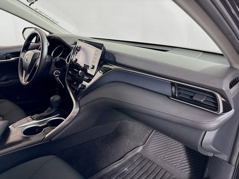 Used 2023 Toyota Camry LE image 25