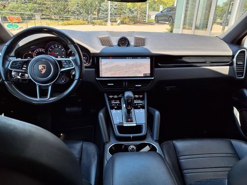 Used 2020 Porsche Cayenne AWD/4WD image 14