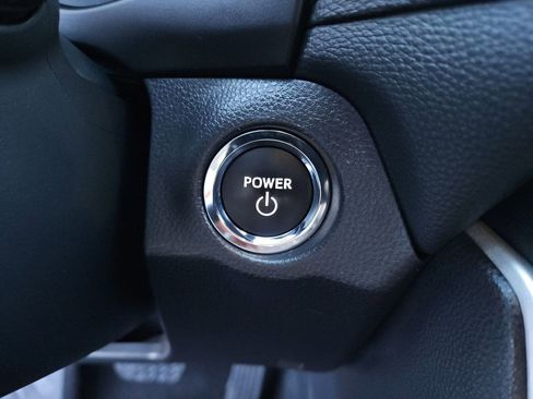 Used 2025 Toyota RAV4 XLE image 22