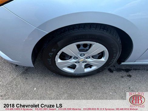 Used 2018 Chevrolet Cruze LS FWD image 9