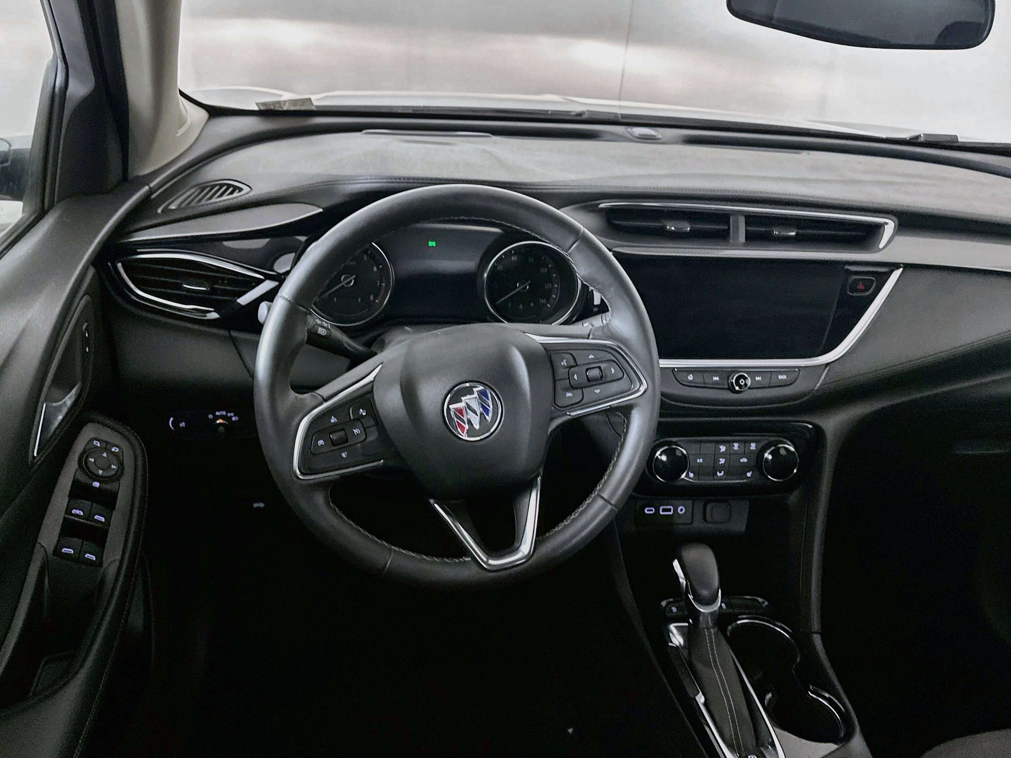 Used 2023 Buick Encore GX Preferred w/ Cold Weather Comfort Package FWD image 17