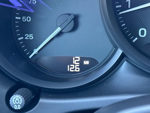 New 2026 Porsche Macan image 33