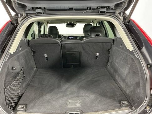 Used 2021 Volvo XC60 T6 Inscription w/ Advanced Package image 28