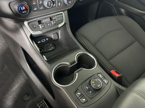 Used 2024 GMC Terrain SLE w/ Driver Convenience Package AWD/4WD image 19