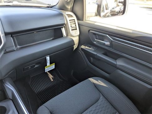 New 2026 RAM 1500 4x4 Crew Cab image 17