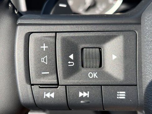Used 2026 Nissan Rogue SV FWD image 12