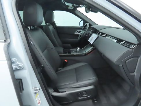 Used 2025 Land Rover Range Rover Velar Dynamic SE image 21
