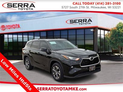 Used 2024 Toyota Highlander XLE