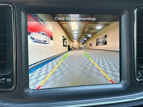 Used 2016 Dodge Challenger SRT Hellcat RWD image 26