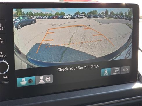 New 2025 Honda Pilot TrailSport image 5