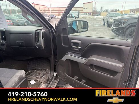 Used 2017 Chevrolet Silverado 1500 LT w/ All Star Edition image 39