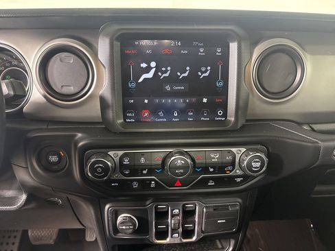 Used 2021 Jeep Gladiator Sport w/ Quick Order Package 24Q 80Th AWD/4WD image 17