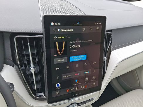 New 2026 Volvo XC60 T8 Ultra w/ Protection Package Premier image 12