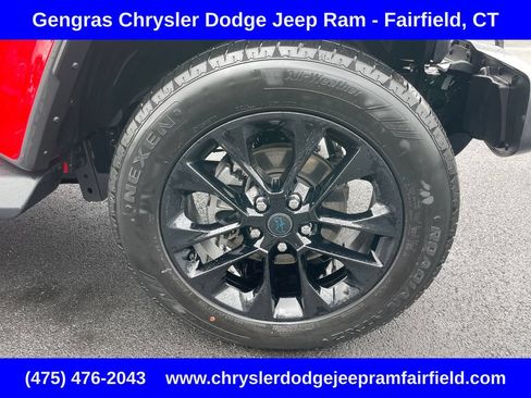 Certified 2025 Jeep Wrangler Unlimited Sahara AWD/4WD image 9
