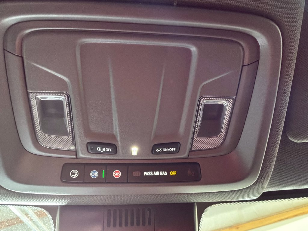 Used 2025 Chevrolet Silverado 3500 W/T AWD/4WD image 38