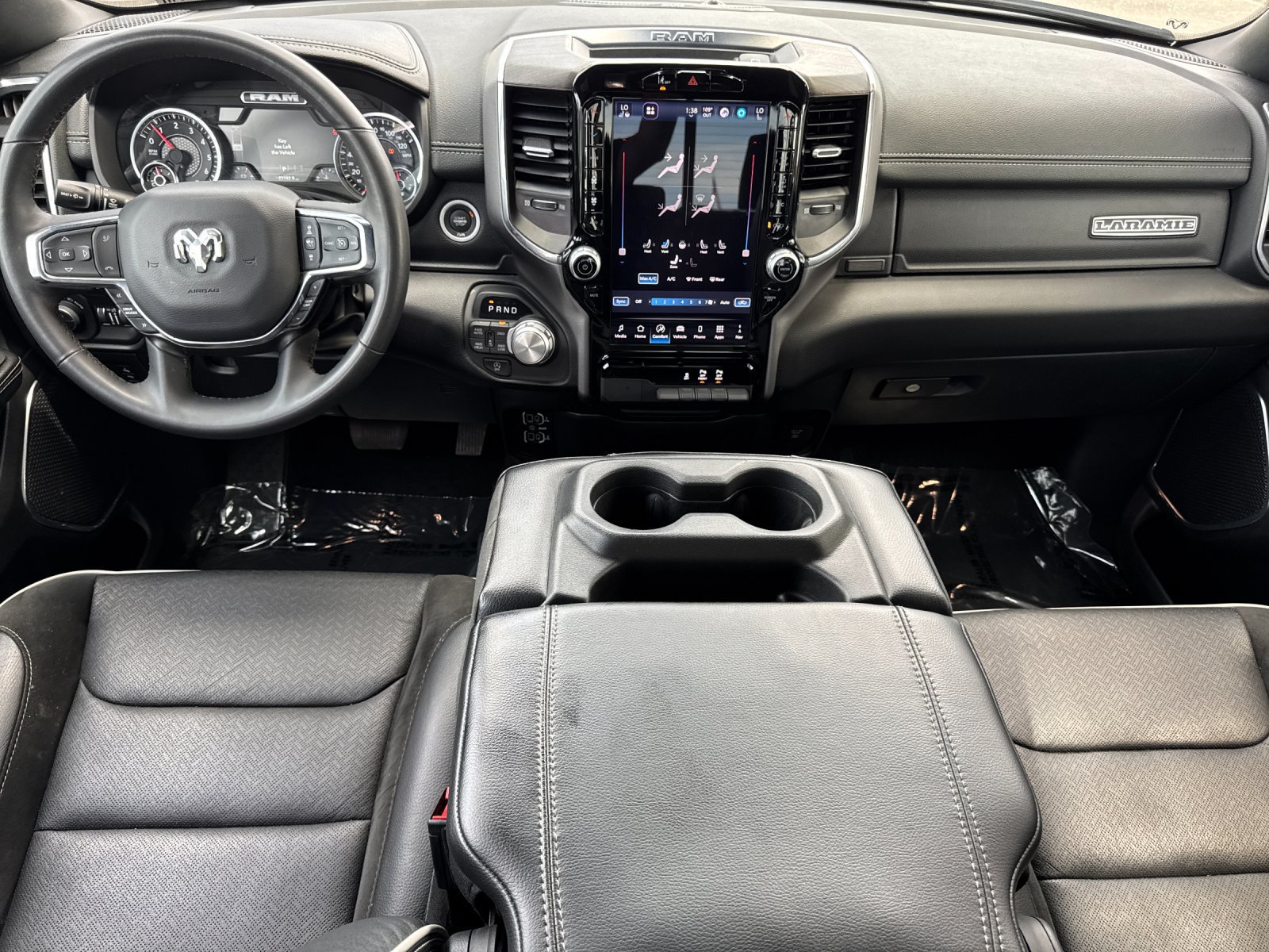 Used 2025 RAM 1500 Laramie AWD/4WD image 15
