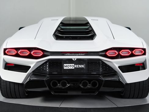 Used 2022 Lamborghini Aventador Countach AWD/4WD image 9