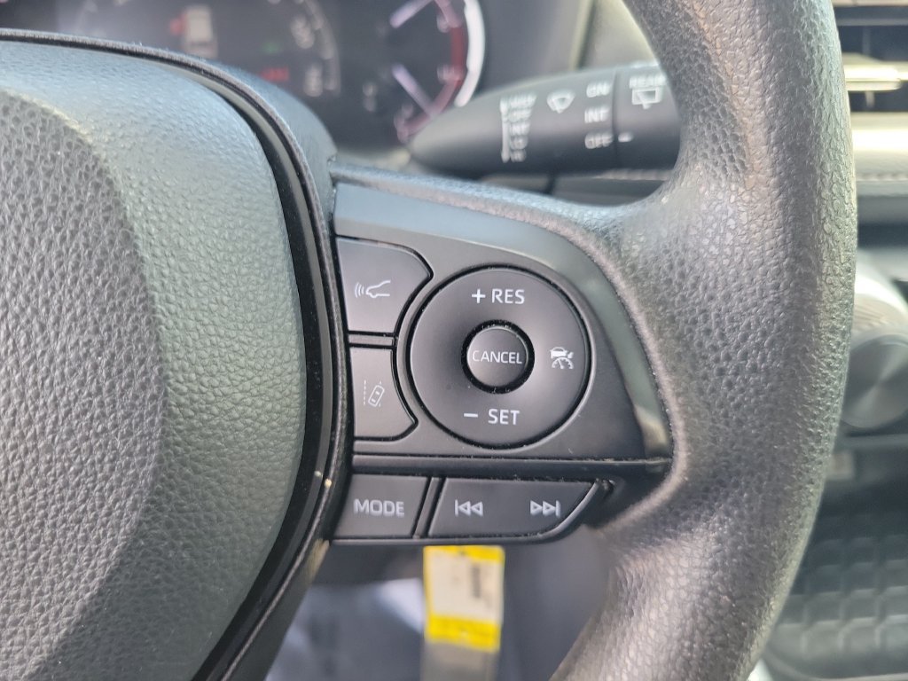 Used 2024 Toyota RAV4 LE AWD/4WD image 20