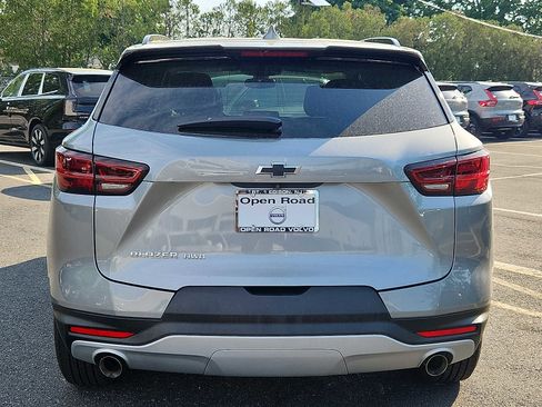 Used 2023 Chevrolet Blazer LT AWD/4WD image 5