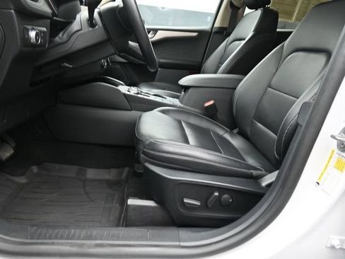 Used 2020 Ford Escape SEL FWD image 11