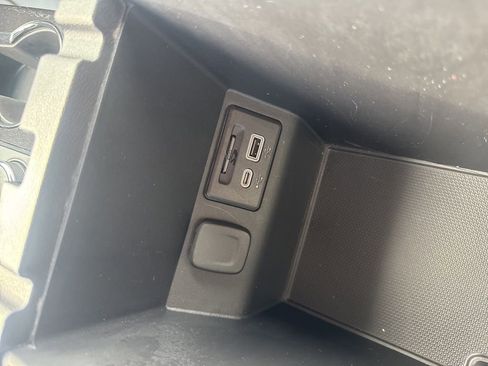 Used 2022 Chevrolet Blazer RS image 35