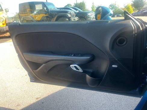 Used 2023 Dodge Challenger R/T RWD image 10