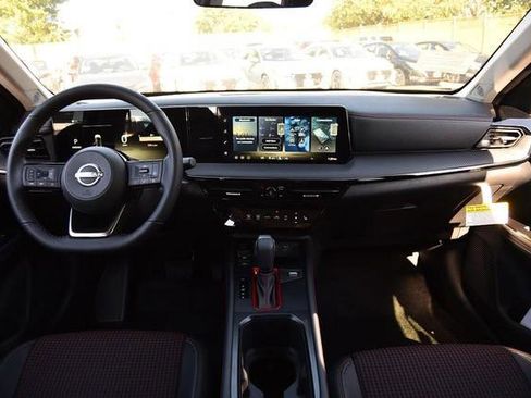 New 2026 Nissan Kicks SR w/ SR Premium Package image 8