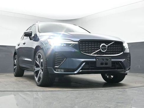 Used 2023 Volvo XC60 B6 Ultimate w/ Protection Package Premier image 39