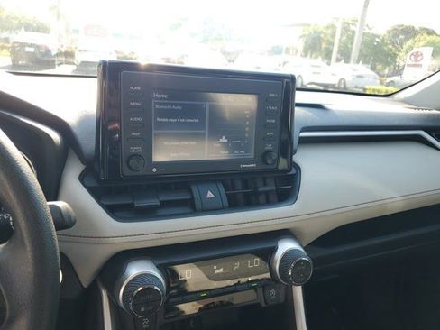 Used 2021 Toyota RAV4 XLE image 23