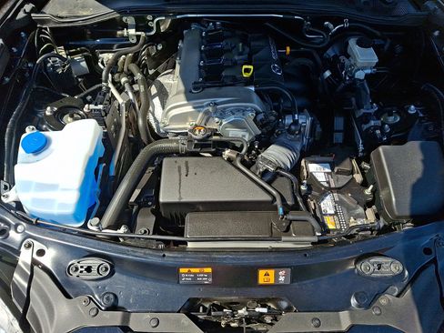 Used 2017 MAZDA MX-5 Miata Sport image 24