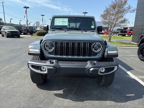 New 2026 Jeep Gladiator Sport AWD/4WD image 2