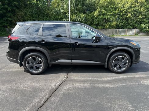 Used 2026 Nissan Rogue SV w/ Cold Weather Package AWD/4WD image 2
