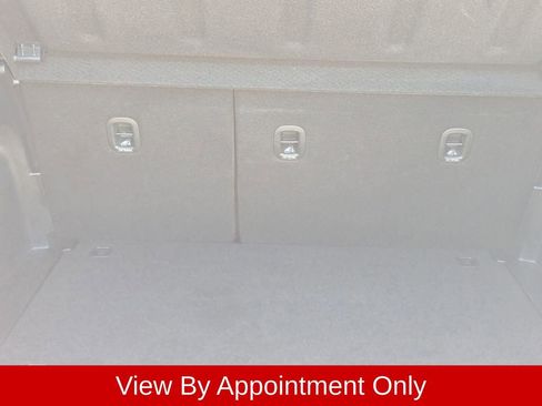 Used 2025 Hyundai Venue SEL FWD image 29