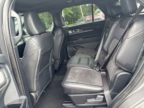 Used 2025 Ford Explorer ST AWD/4WD image 22