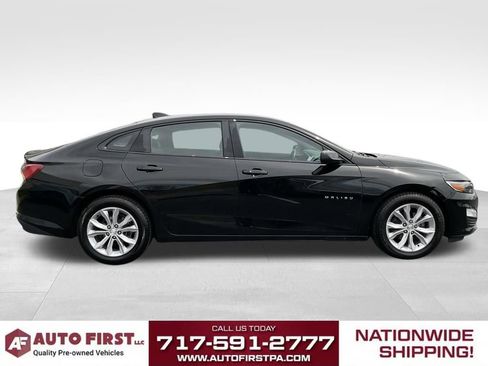 Used 2019 Chevrolet Malibu LT w/ Leather Package FWD image 3