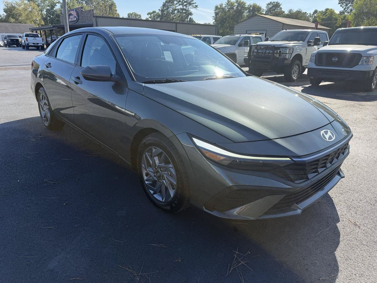 Used 2024 Hyundai Elantra SEL FWD image 6