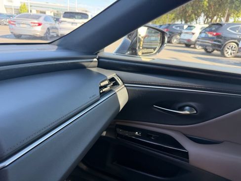 Used 2023 Lexus ES 350 w/ Premium Package FWD image 24