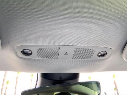 Used 2022 Tesla Model 3 Long Range AWD/4WD image 32