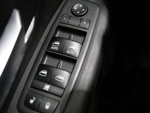 Used 2019 RAM 1500 Big Horn RWD image 13