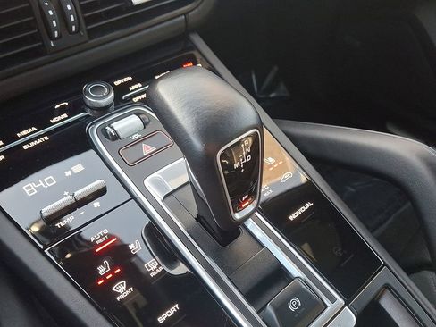 Used 2021 Porsche Cayenne S image 16