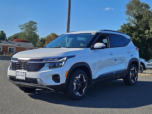 New 2026 Kia Seltos S image 3