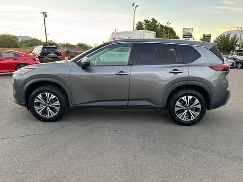 Used 2021 Nissan Rogue SV AWD/4WD image 2